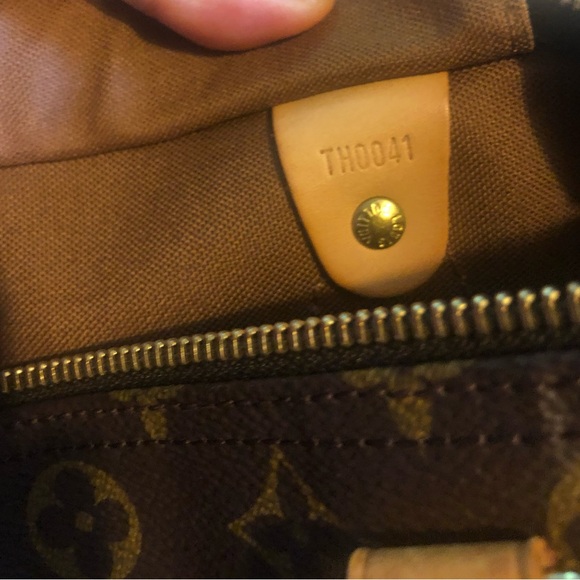 LV Speedy 30 - Picture 4 of 12